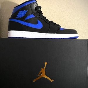 Jordan 1 hyper royal 10 1/2